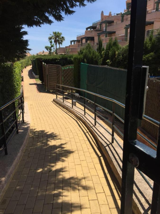 Bonito Apartamento En Alcaidesa Con Piscina公寓 外观 照片